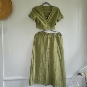 2 piece outfit crop top midi skirt small